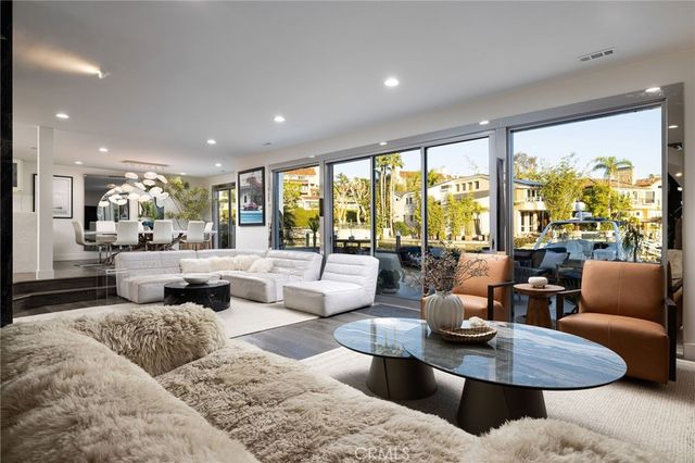500 Harbor Island Drive, Newport Beach, CA 92660