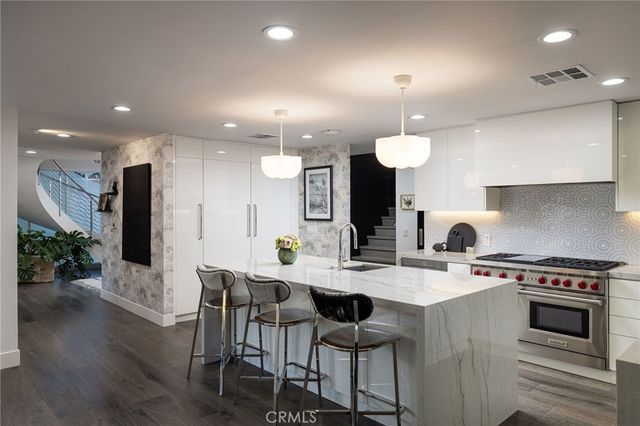 500 Harbor Island Drive, Newport Beach, CA 92660
