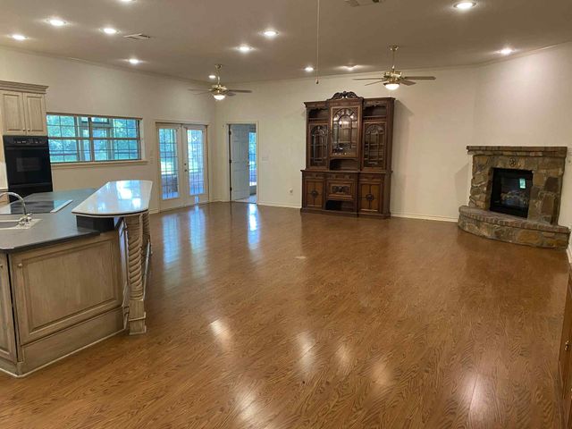 5304 Cedar Creek Drive, Kemp, TX 75143