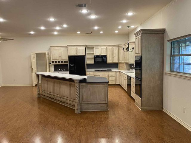 5304 Cedar Creek Drive, Kemp, TX 75143