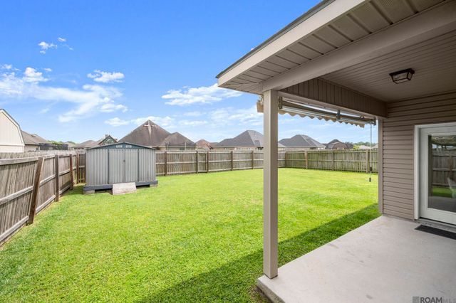 15606 Magicstone Ave, Prairieville, LA 70769