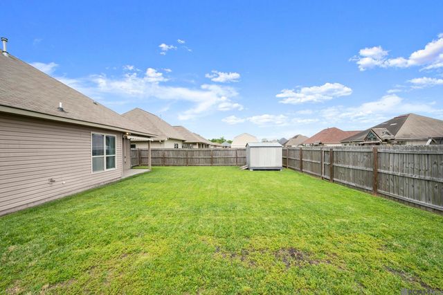 15606 Magicstone Ave, Prairieville, LA 70769