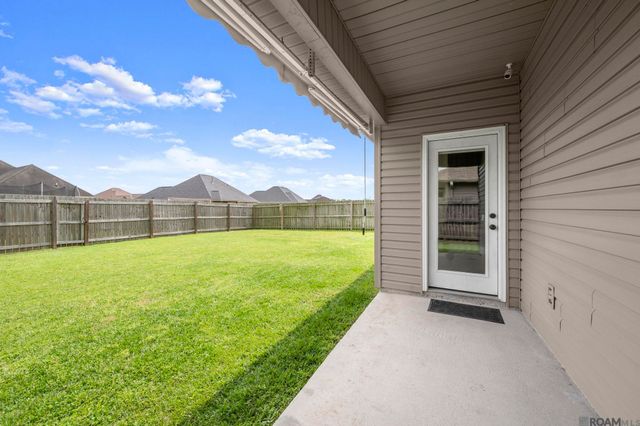 15606 Magicstone Ave, Prairieville, LA 70769