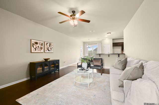 15606 Magicstone Ave, Prairieville, LA 70769