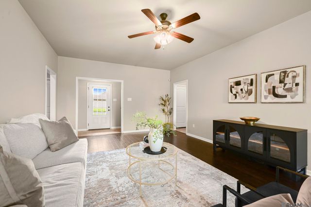 15606 Magicstone Ave, Prairieville, LA 70769