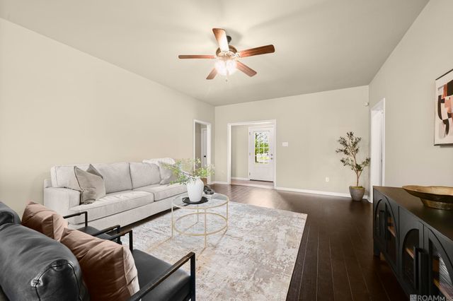 15606 Magicstone Ave, Prairieville, LA 70769