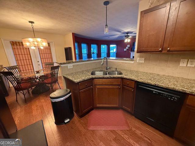 1214 Little Hampton Drive, Lawrenceville, GA 30045