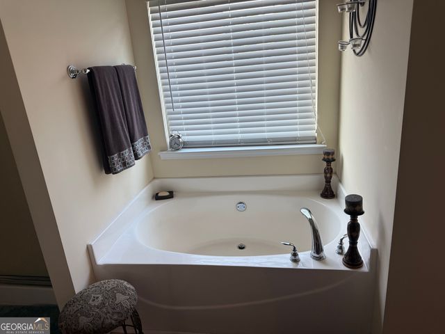 1214 Little Hampton Drive, Lawrenceville, GA 30045