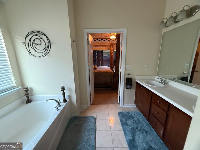 1214 Little Hampton Drive, Lawrenceville, GA 30045