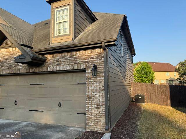1214 Little Hampton Drive, Lawrenceville, GA 30045
