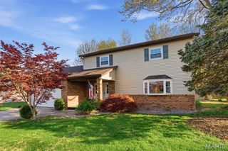 504 Crestwood Drive, Swansea, IL 62226
