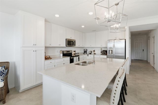 18028 GAWTHROP DRIVE 202, Bradenton, FL 34211