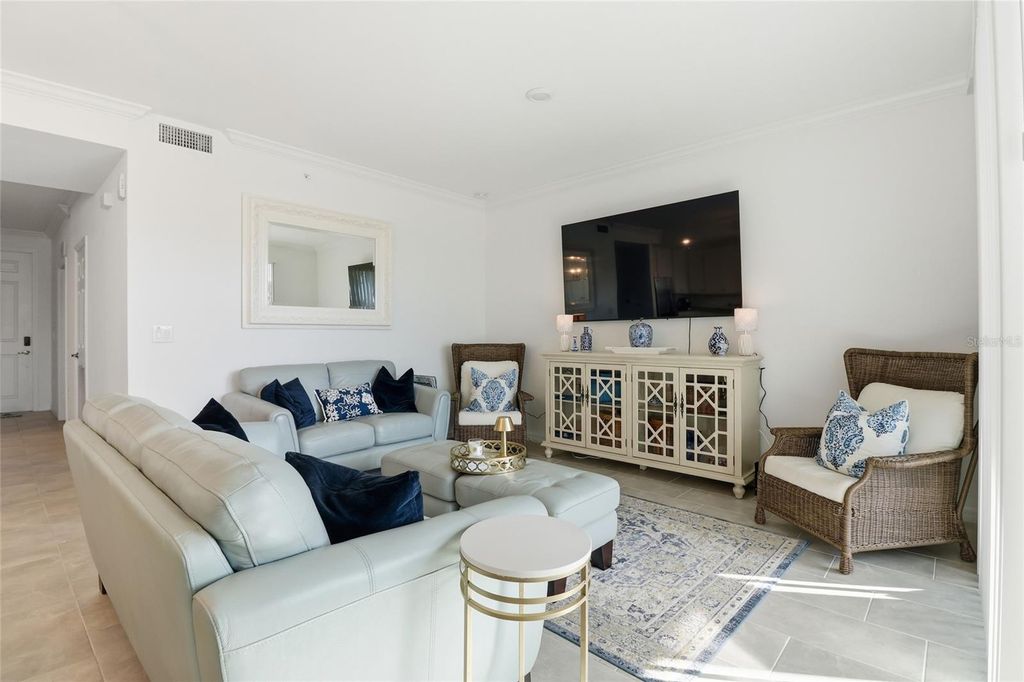 Image 15 of property listing at 18028 GAWTHROP DRIVE 202, Bradenton, FL 34211