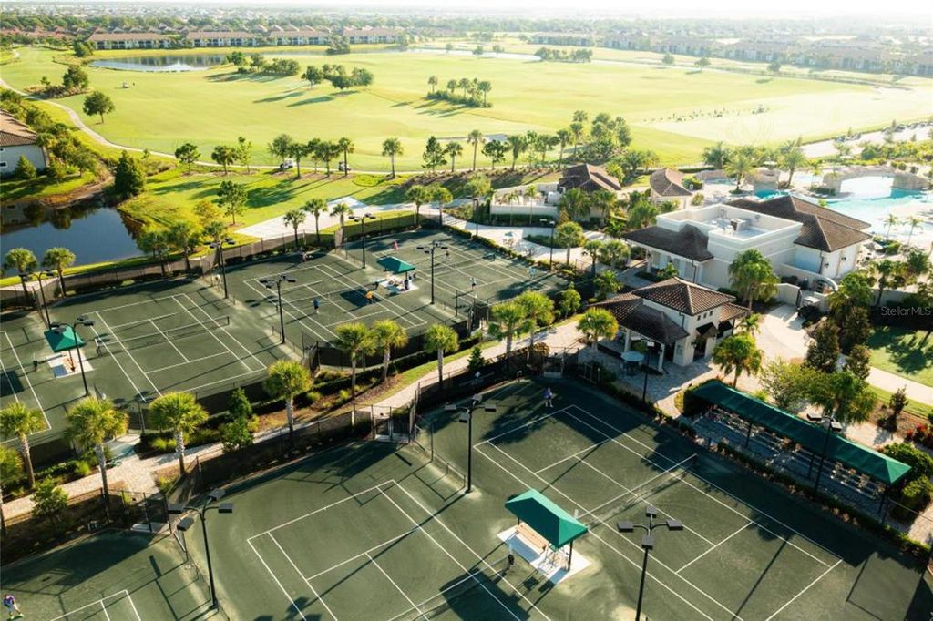 Image 41 of property listing at 18028 GAWTHROP DRIVE 202, Bradenton, FL 34211