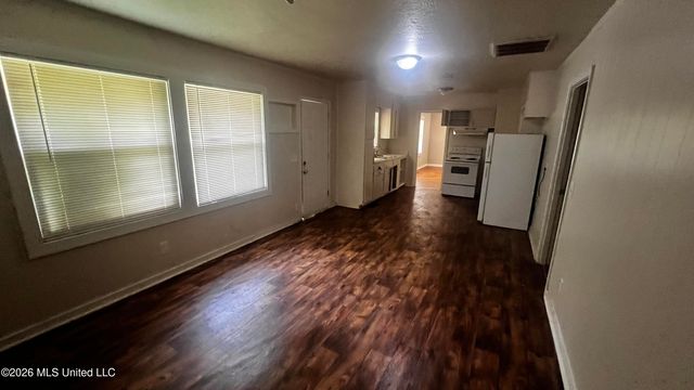 3110 Peterson Drive, Jackson, MS 39212