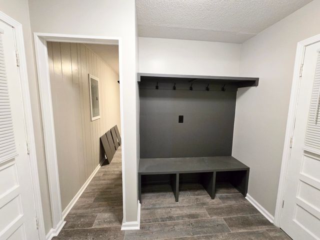 5388 HEBRON DR, Memphis, TN 38116