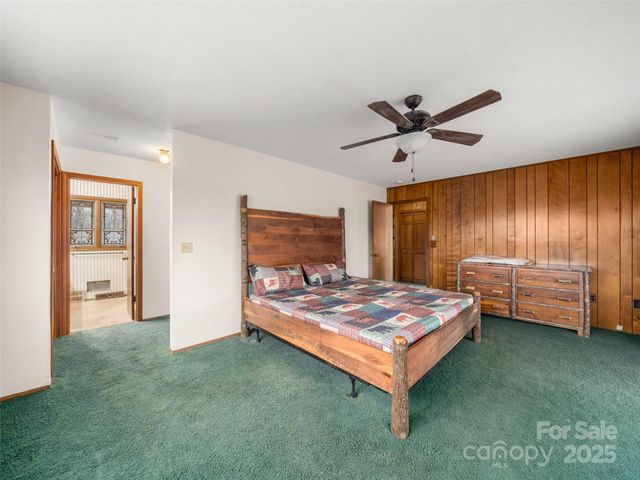 274 Whetstone Gap Road, Lake Toxaway, NC 28747