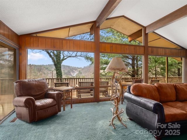 274 Whetstone Gap Road, Lake Toxaway, NC 28747