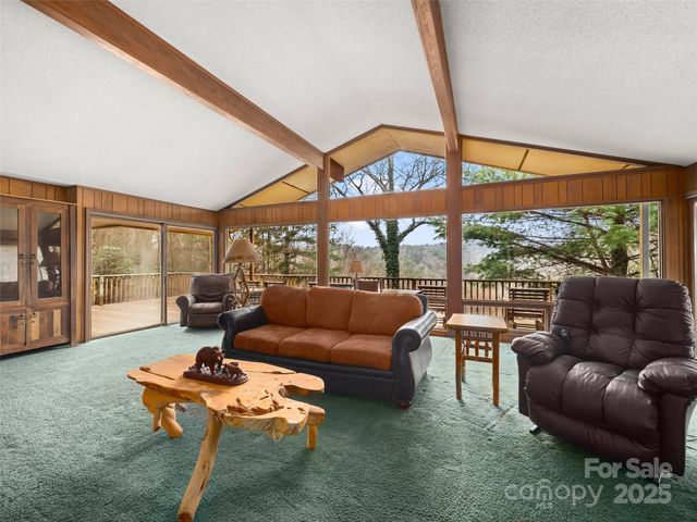 274 Whetstone Gap Road, Lake Toxaway, NC 28747
