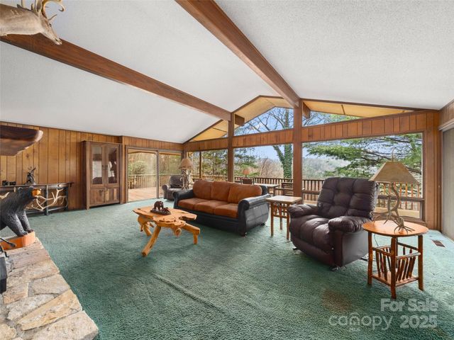 274 Whetstone Gap Road, Lake Toxaway, NC 28747