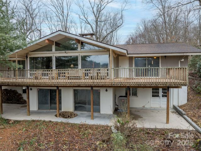 274 Whetstone Gap Road, Lake Toxaway, NC 28747