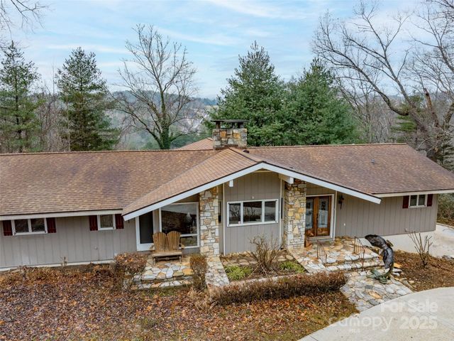 274 Whetstone Gap Road, Lake Toxaway, NC 28747