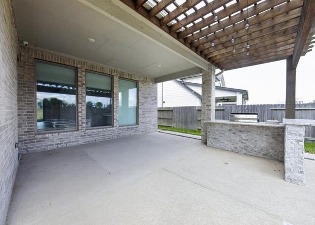 15754 Deeside Spring Drive, Humble, TX 77346