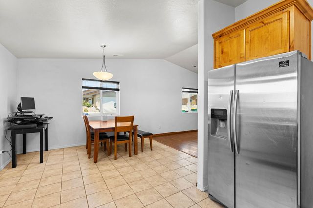 1368 Bluejay Circle, Farmington, NM 87401