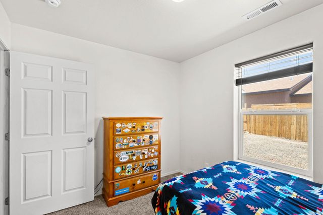 1368 Bluejay Circle, Farmington, NM 87401