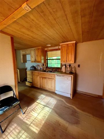 1941 County Road 223, Collinsville, TX 76233