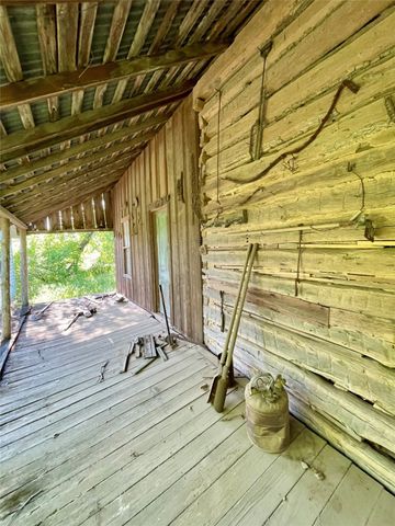 1941 County Road 223, Collinsville, TX 76233
