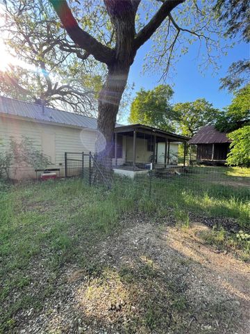 1941 County Road 223, Collinsville, TX 76233