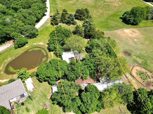 1941 County Road 223, Collinsville, TX 76233