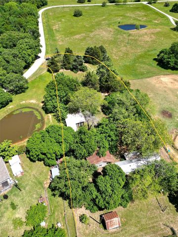 1941 County Road 223, Collinsville, TX 76233