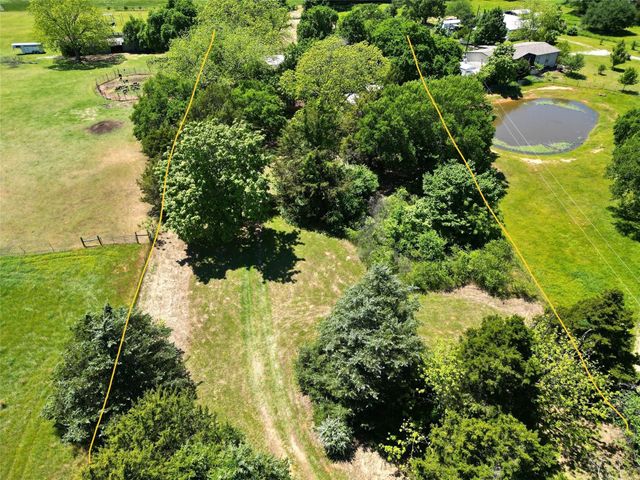 1941 County Road 223, Collinsville, TX 76233