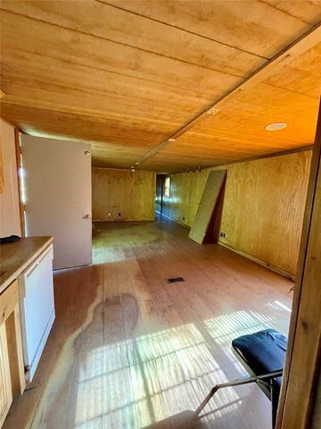 1941 County Road 223, Collinsville, TX 76233