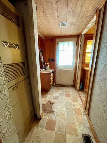 1941 County Road 223, Collinsville, TX 76233