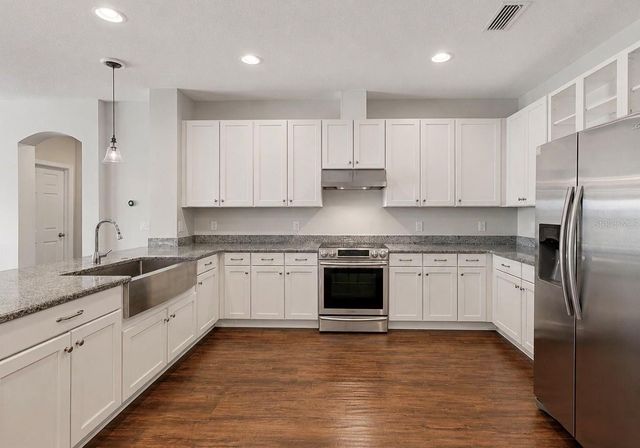 13101 DONE GROVEN DRIVE, Dover, FL 33527