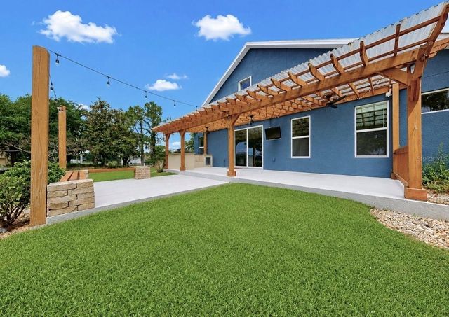 13101 DONE GROVEN DRIVE, Dover, FL 33527