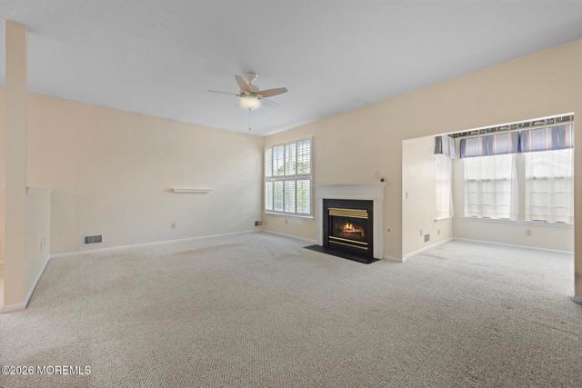 88 Robin Lane, Barnegat, NJ 08005