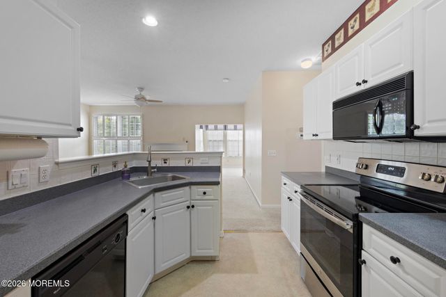 88 Robin Lane, Barnegat, NJ 08005