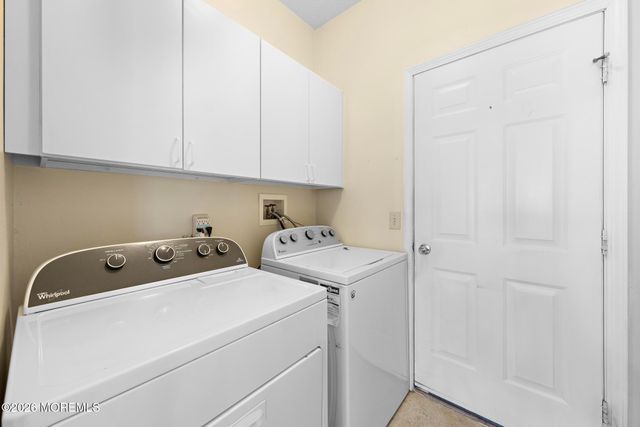 88 Robin Lane, Barnegat, NJ 08005