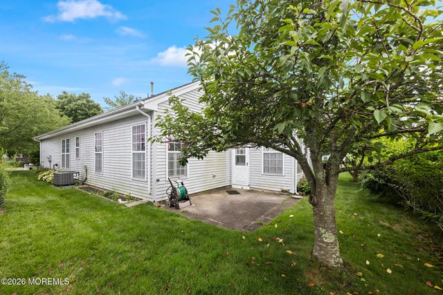 88 Robin Lane, Barnegat, NJ 08005