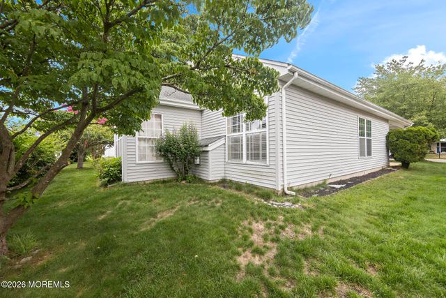88 Robin Lane, Barnegat, NJ 08005