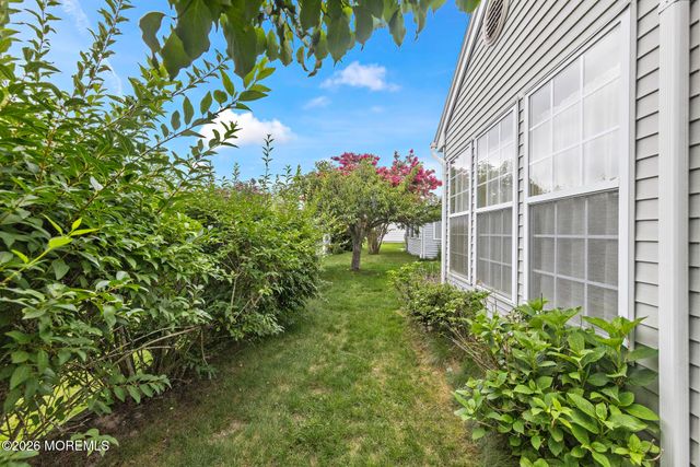 88 Robin Lane, Barnegat, NJ 08005
