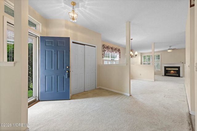 88 Robin Lane, Barnegat, NJ 08005