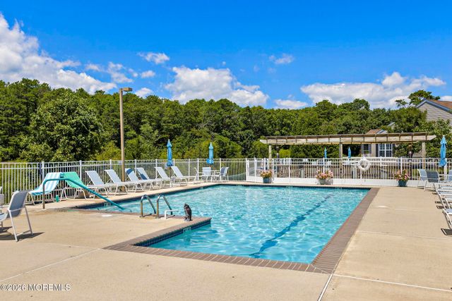 88 Robin Lane, Barnegat, NJ 08005