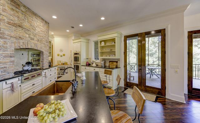 626 Cedar Hill Road, Flora, MS 39071