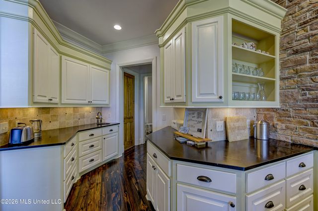 626 Cedar Hill Road, Flora, MS 39071