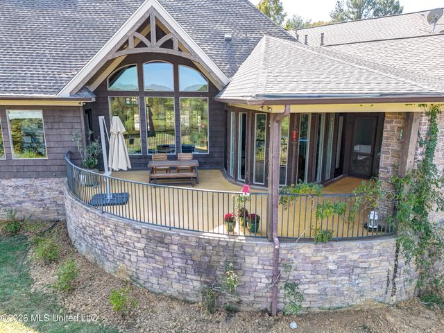 626 Cedar Hill Road, Flora, MS 39071